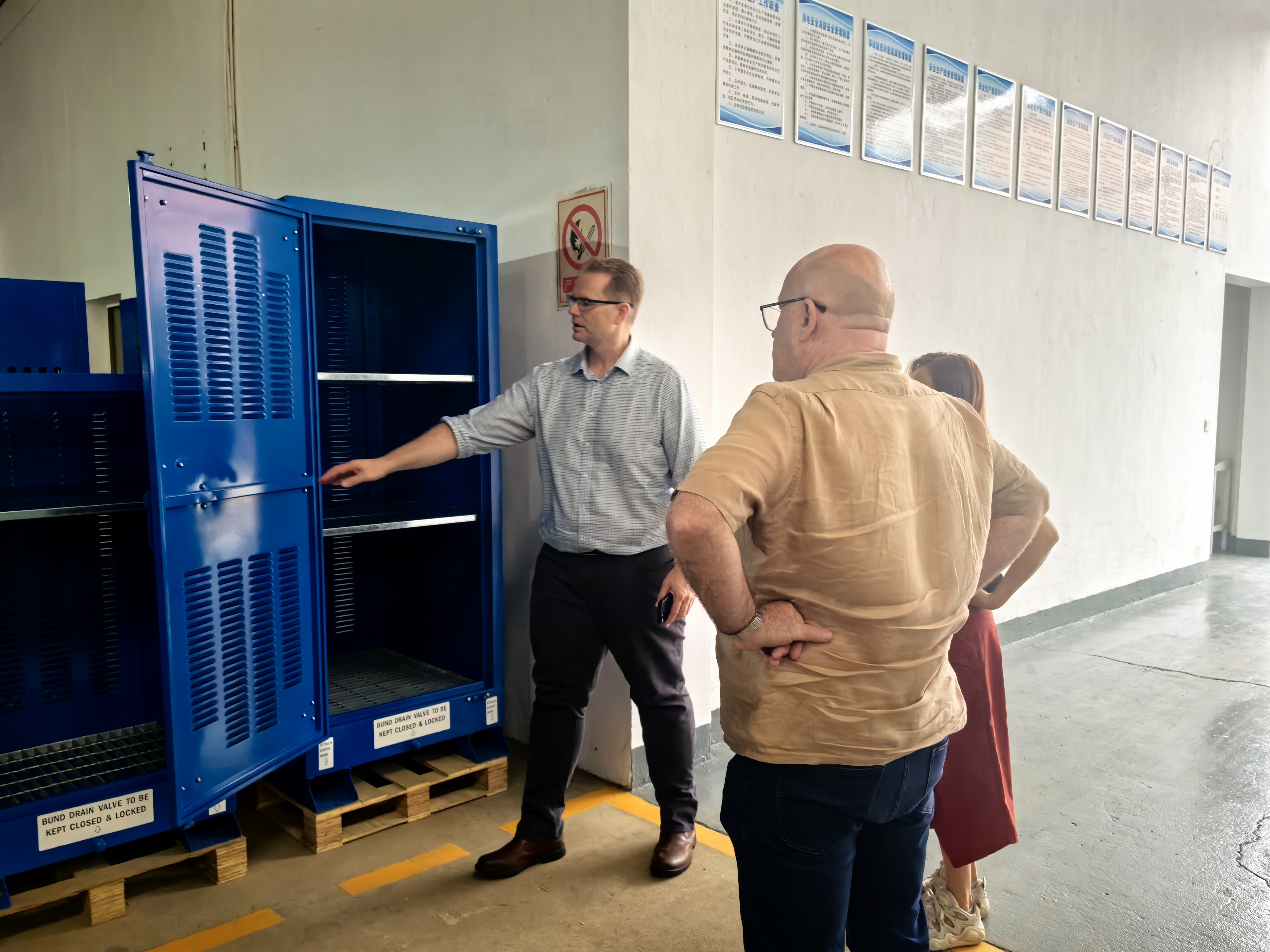 नवीनतम कंपनी ब्लॉग के बारे में ऑस्ट्रेलियाई पार्टनर सुपर सिक्योरिटी लिमिटेड हमारे कारखाने में गहन सहयोग के लिए आया